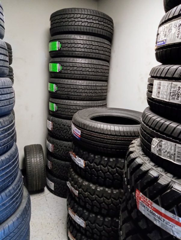 Los amigos tire shop - tire shop photo