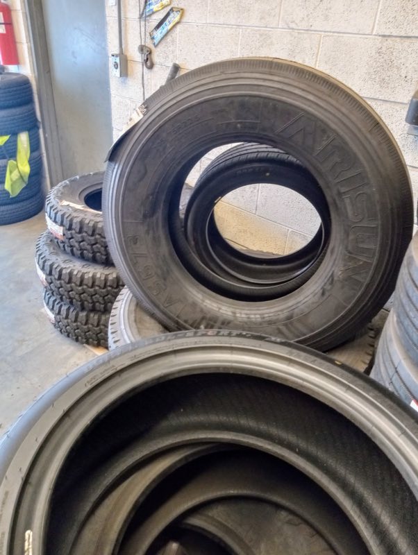 Los amigos tire shop - tire shop photo